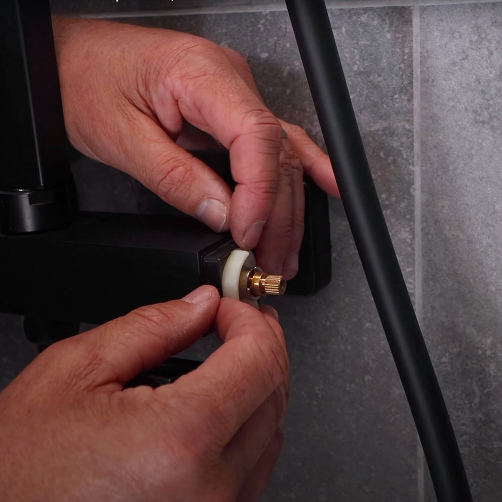 How To Adjust A Thermostatic Shower Temperature - Bathroom Mountain